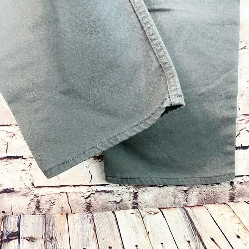 Dockers Straight Fit Easy Wear Gray Business Casual Flat Front Men’s Size 38
